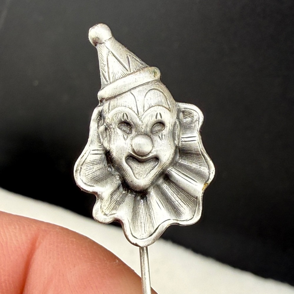 Vintage Creepy Clown Stick Pin Haunted NO Eyes Silver Tone